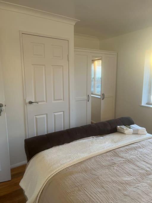 Home In Basildon, Essex ภายนอก รูปภาพ